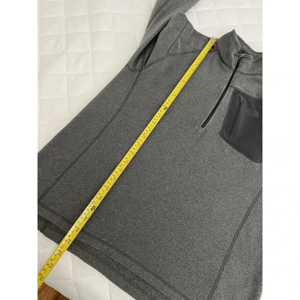 The North Face Men's M Gray Polartec Fleece 1/4 Zip‎ Pullover Lightweight Jacket